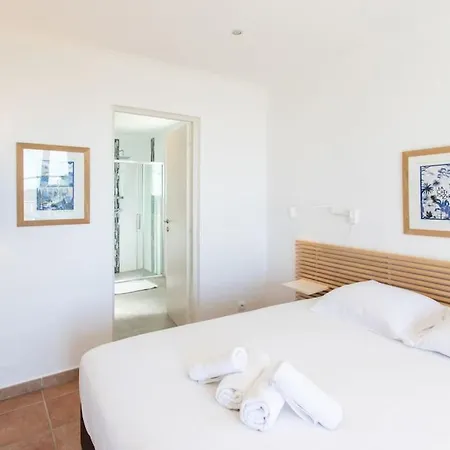 L35 Sea View-swimming Pool, Terrace&bbq Holiday home