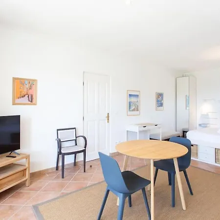 Holiday home L35 Sea View-swimming Pool, Terrace&bbq Colomars