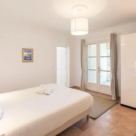 L35 Sea View-swimming Pool, Terrace&bbq Holiday home