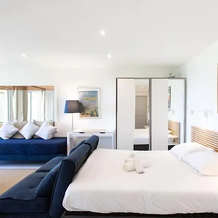 L35 Sea View-swimming Pool, Terrace&bbq Holiday home *