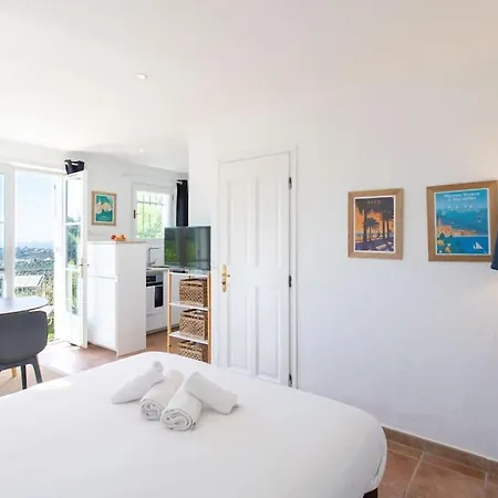 L35 Sea View-swimming Pool, Terrace&bbq